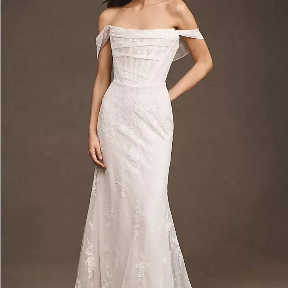 Watters Emilia Strapless Corset Wedding Gown - Picture 1 of 4